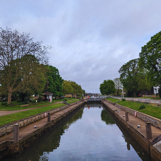 reinstatement of relief lock keepers on the river thames